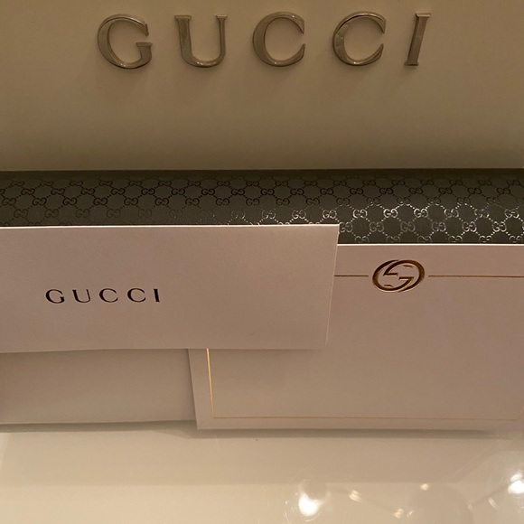 🎓 GUCCI Black GG Embossed Gift Wrap Envelope, Paper and Sticker!! - Picture 7 of 7